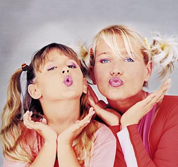 Xuxa e Sasha biquinho1