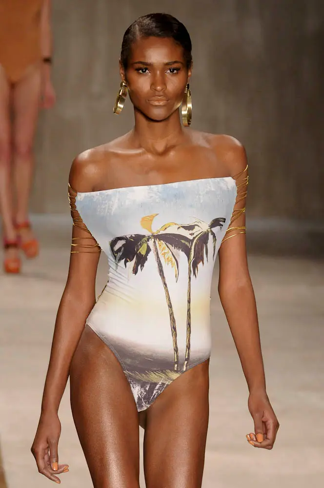 Agua de Coco SPFW Verao 2012 (12)
