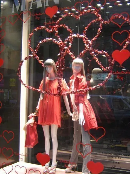 Vitrine namorados 123