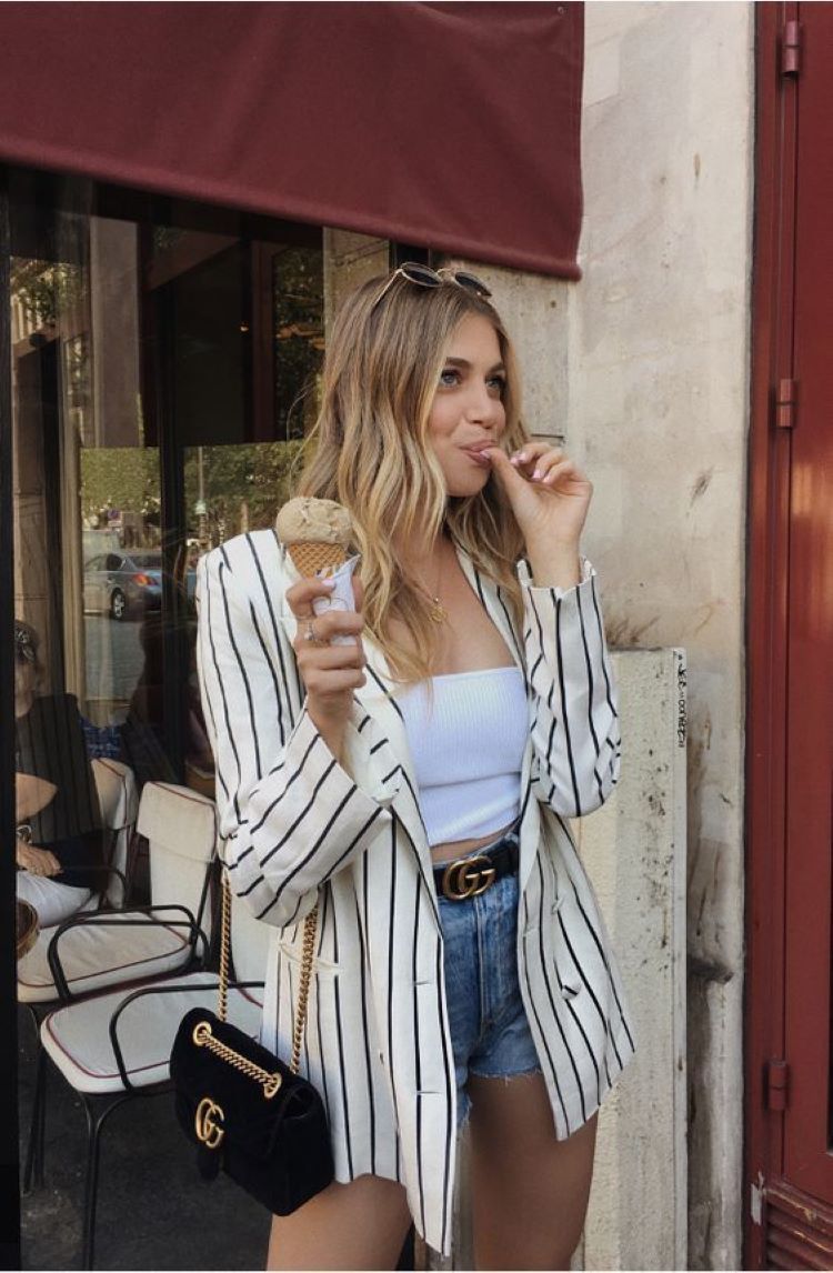 Looks com short jeans e blazer