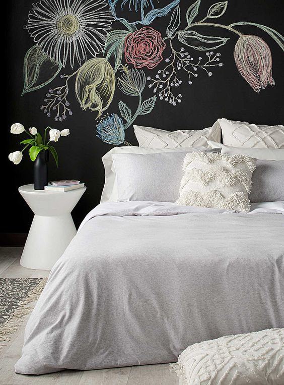 Quarto de casal com flores