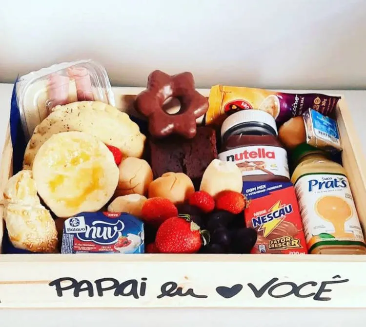 Cesta de café da manhã para o  Dia dos Pais