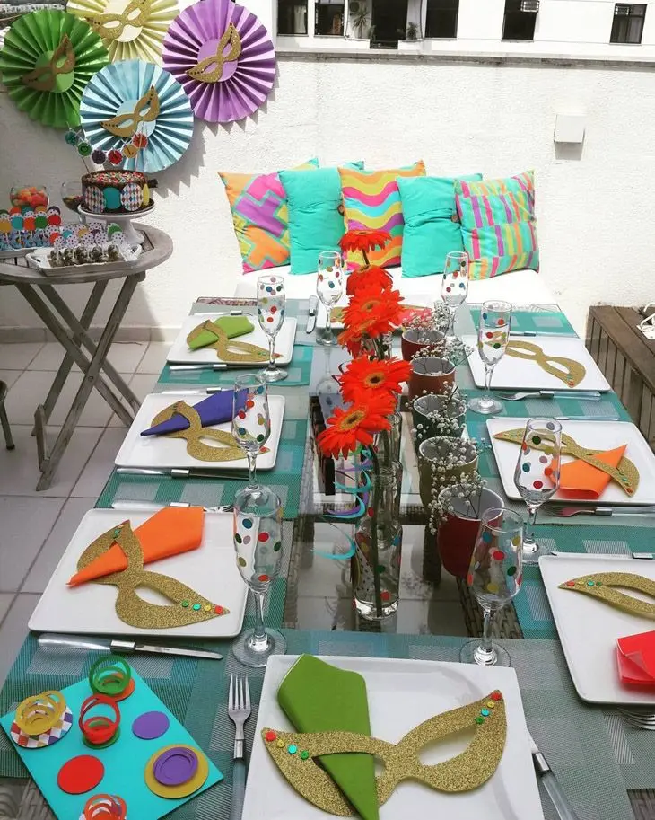 Decoração de Carnaval em casa, 2021.