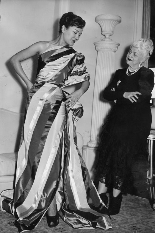 Nina Ricci com modelo.