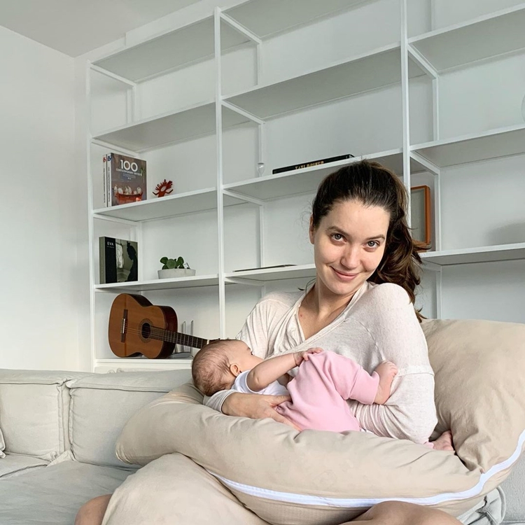 Dia das mães: Nathalia Dill e filha.