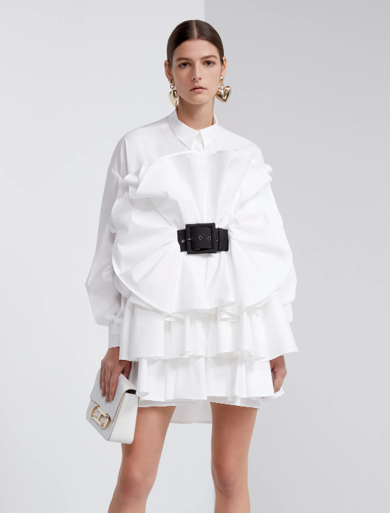 Vestido com decote babado e camisa