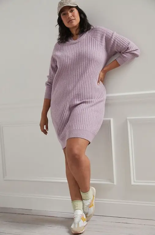 Vestido plus size tricô canelado tipo moletom