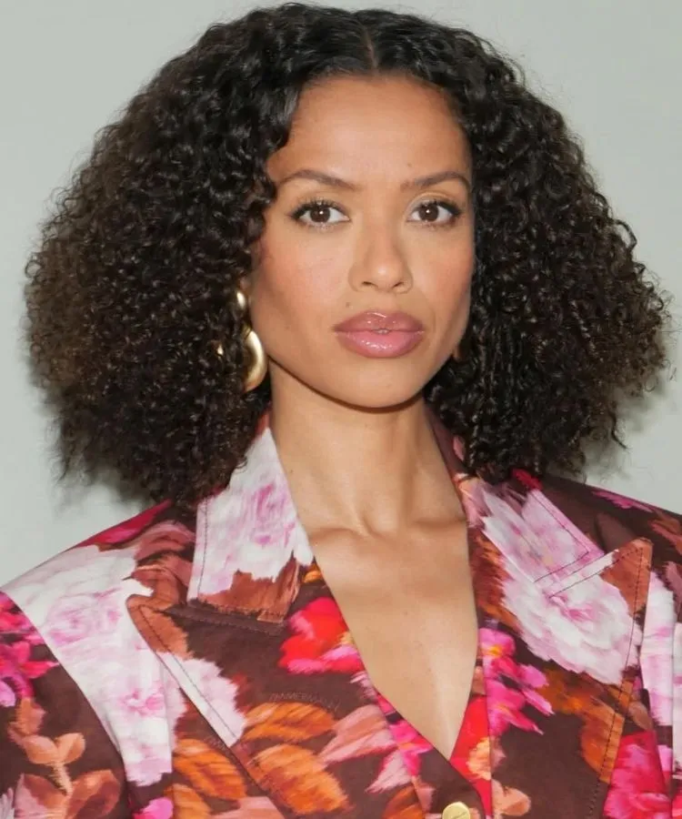 Long bob de Gugu Mbatha-Raw, um dos cortes de cabelo tendência para 2026