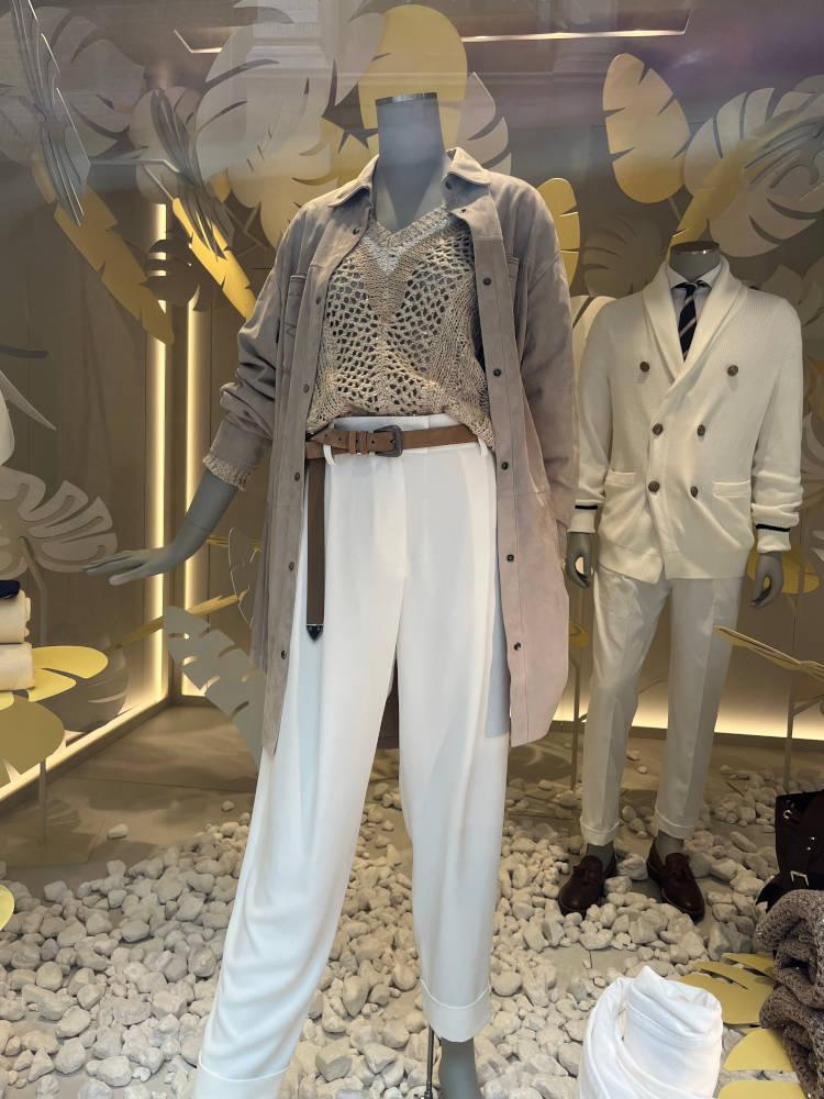Blusa de crochê Verão 2023 Brunello Cucinelo. 