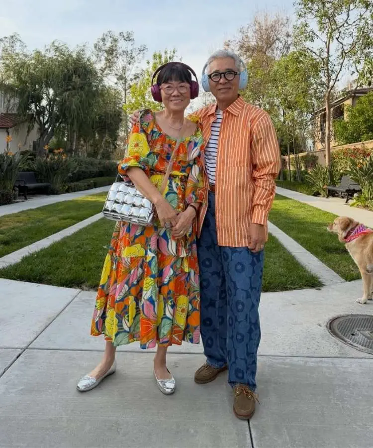 Influencers 60+ Aiki e Koichi, um exemplo do conceito de envelhecimento NOLT