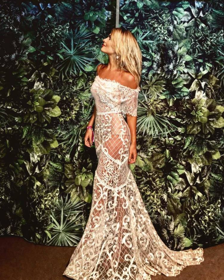 Vestido branco para ano novo 2022