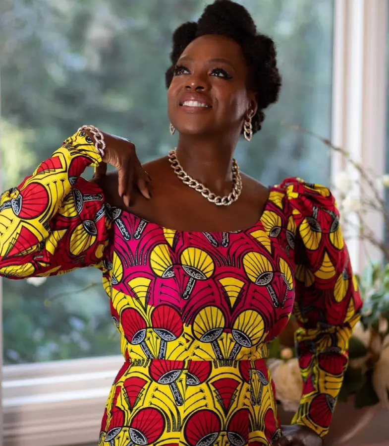 Vestido da grife Leavie Ck usado pela Viola Davis no Globo de Ouro 2021