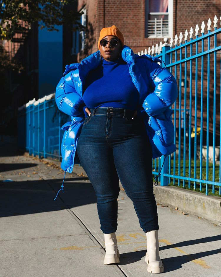 casaco tendência de inverno, modelo jaqueta puffer azul