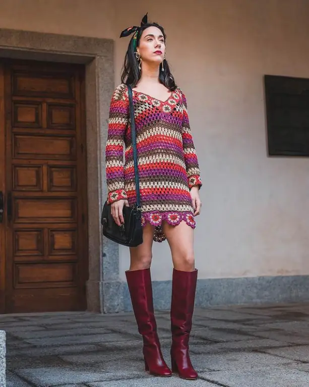 Vestido crochê curto 