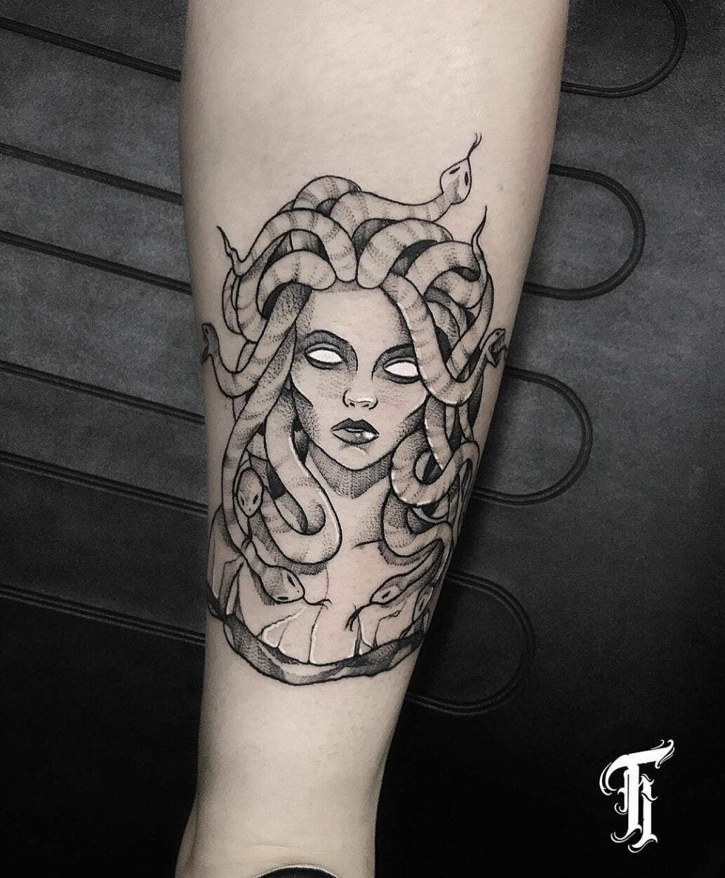 medusa no antebraço