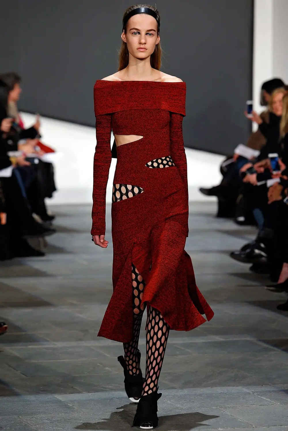 Tendência meia arrastão: Proenza Schouler SS16