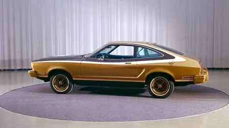 FORD MUSTANG3