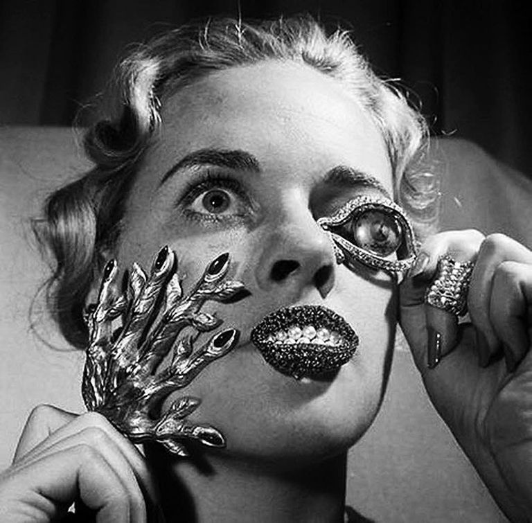 Jóias de Elsa Schiaparelli. 