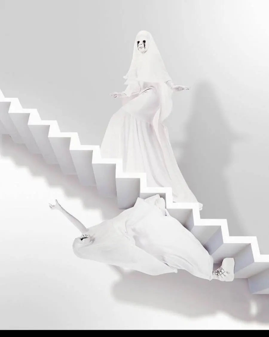 Foto com montagem da fantasia da Gkay para o Halloween