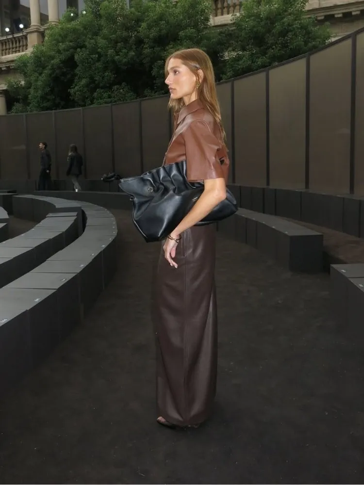 Look de Sasha Meneghel, uma das famosas brasileiras na Milão Fashion Week