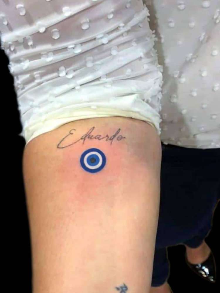 Opção de tatuagem de olho grego