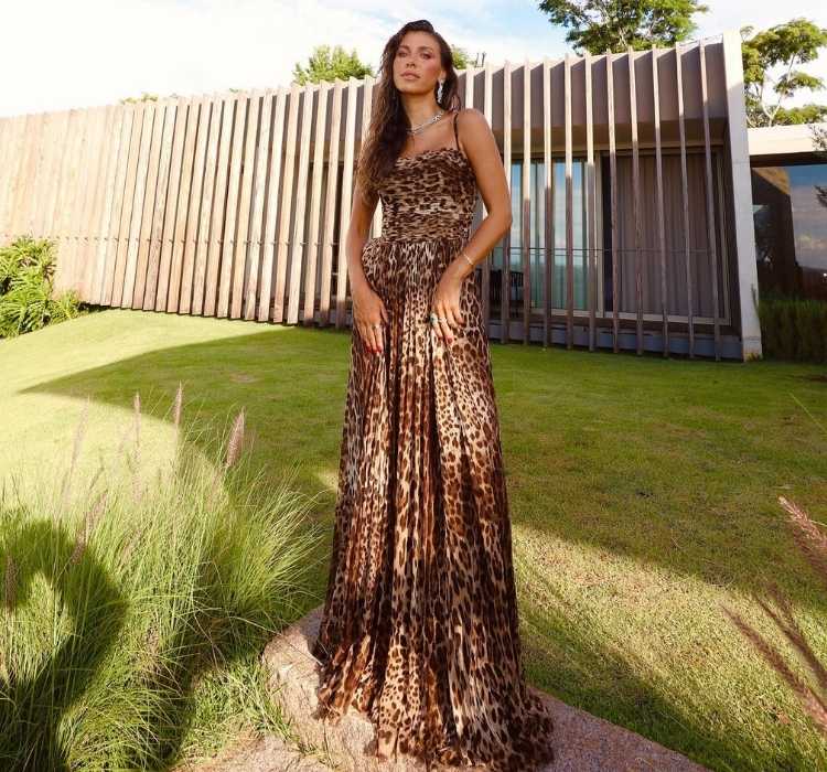 Foto de Nati Vozza no casamento de Lu Tranchesi.