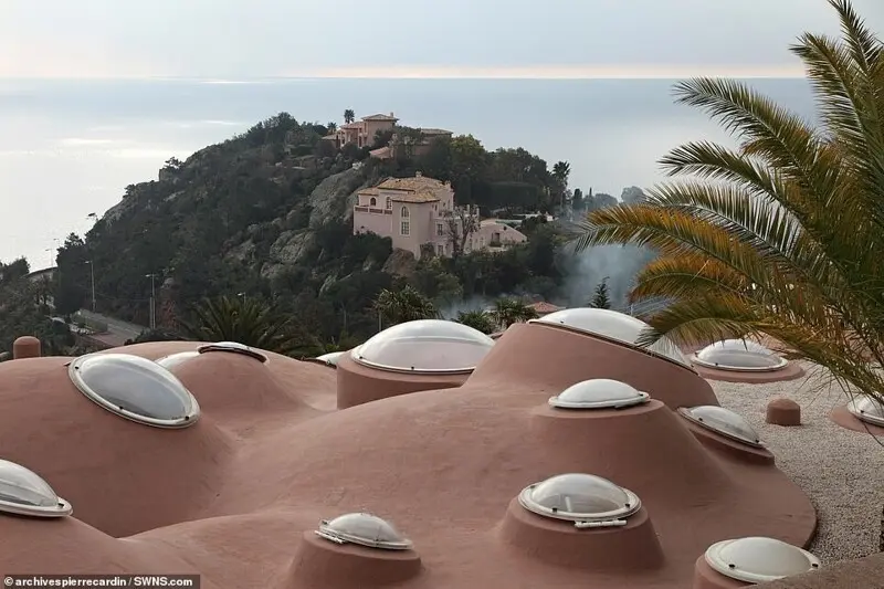 casa de Pierre Cardin