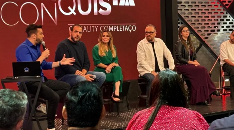 Rachel Sheherazade e Rodrigo Carelli na coletiva de imprensa de A Grande Conquista 2