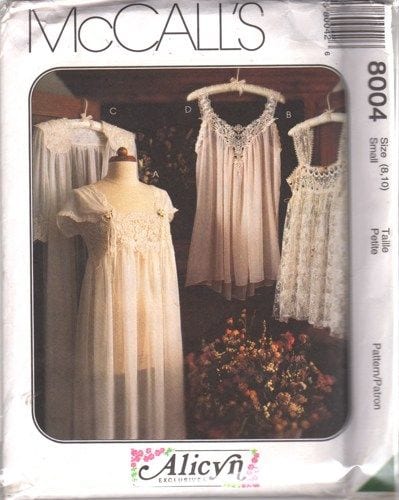 Poster com foto de camisolas e babydoll bordados e com rendas