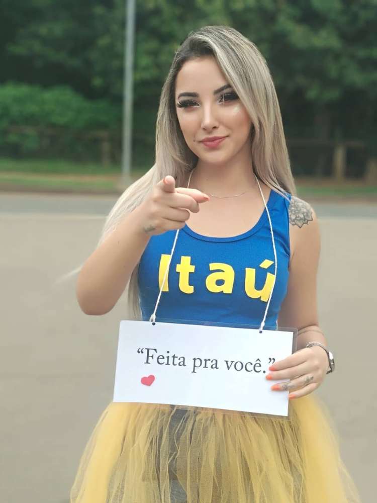 Opção de plaquinhas para look de Carnaval