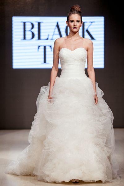 10-BlackTie