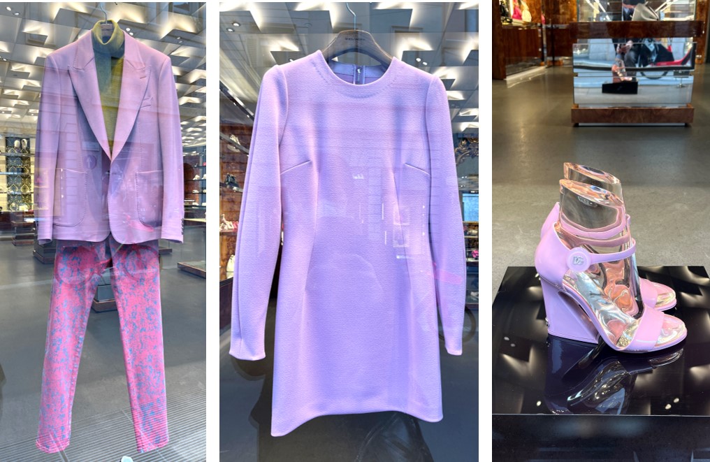 Vitrine de Milão Dolce&Gabbana, cor lavanda, lilás, tendências verão 2023, vitrines de Milão 3 fotos com look de blazer com calça jeans em lavagem cor pink, vestido lilás manga longa e sapato alto tom lavanda.