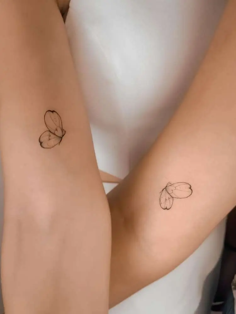 Opção de tatuagem de amigas
