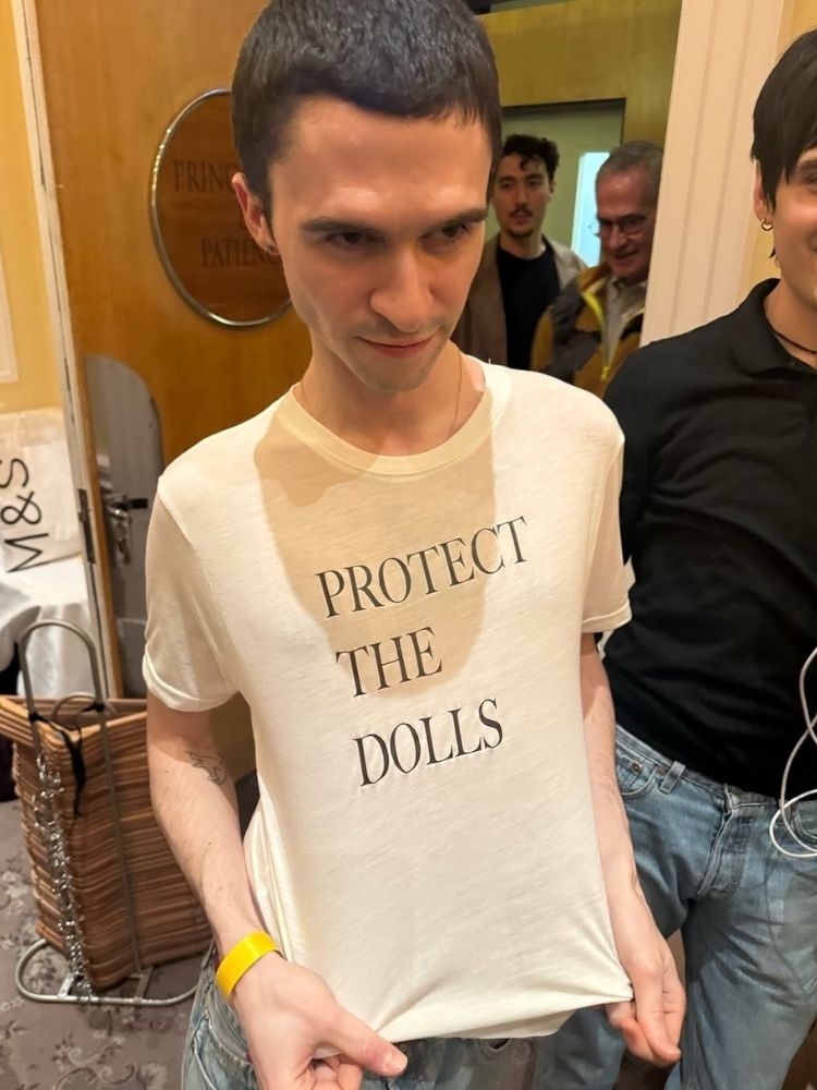 Conner Ives, designer da camiseta Protect the Dolls