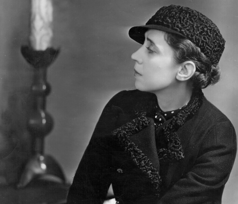 Elsa Schiaparelli. 