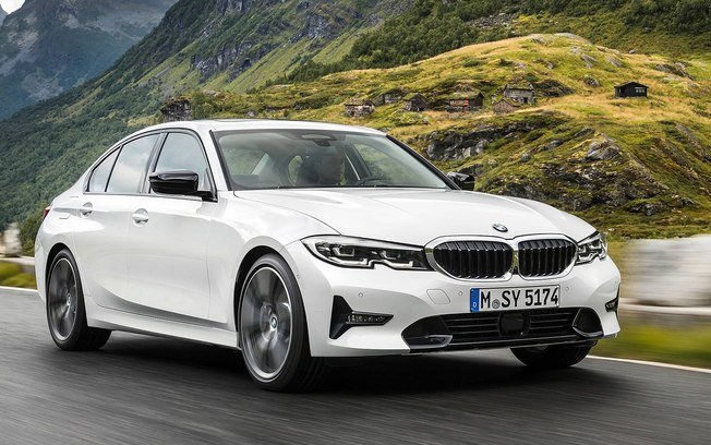 BMW M2 CS