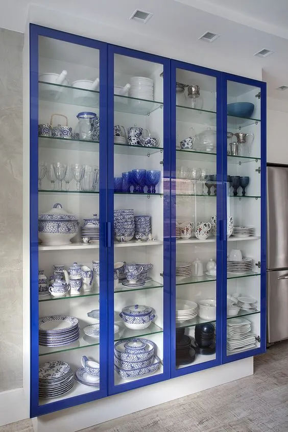 Cristaleira azul.