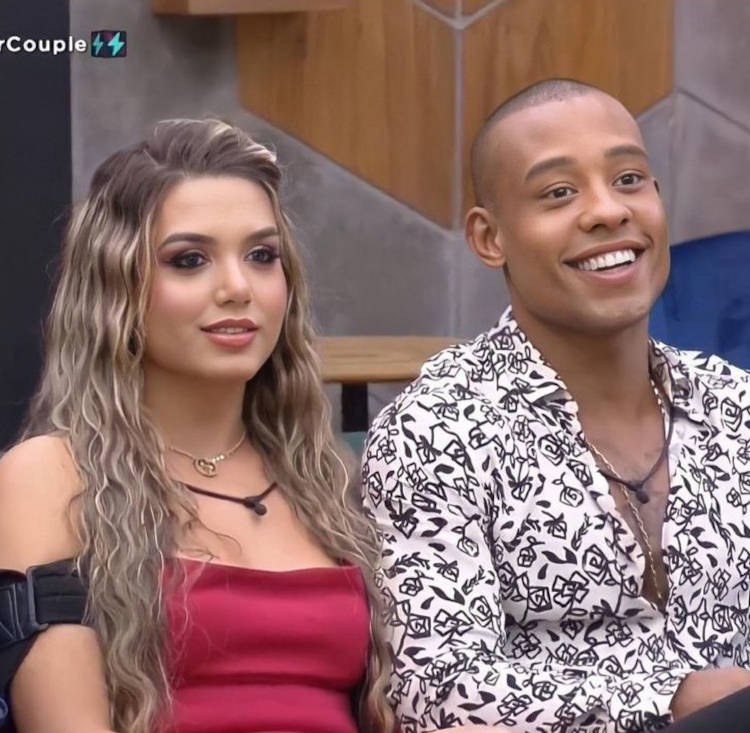 Segundo lugar do Power Couple Brasil: Karol e Mussunzinho Mussunzinho e Karol ficaram em segundo lugar no Power Couple Brasil