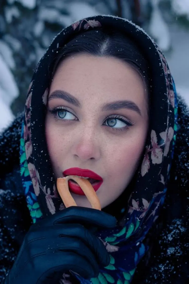 Uma foto poética de uma mulher no frio!