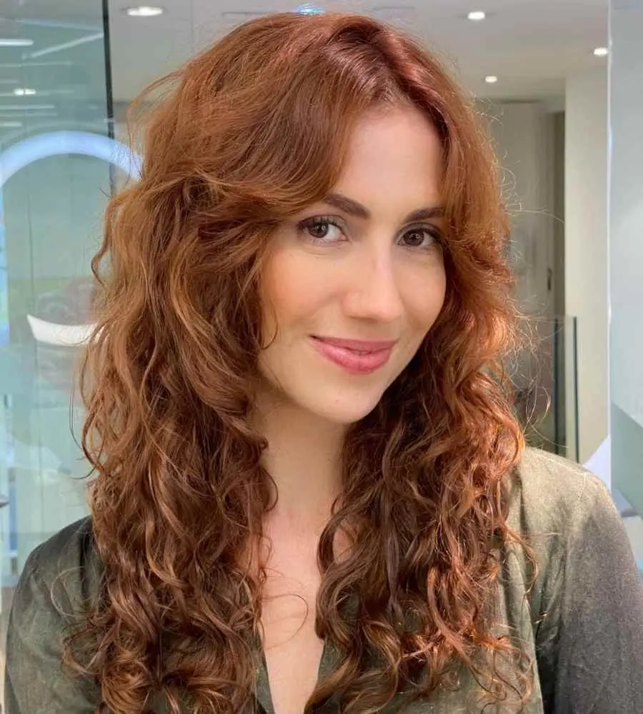 Foto do rosto de Clara Santhana, da peça "Renoir - A Beleza Permanece".
