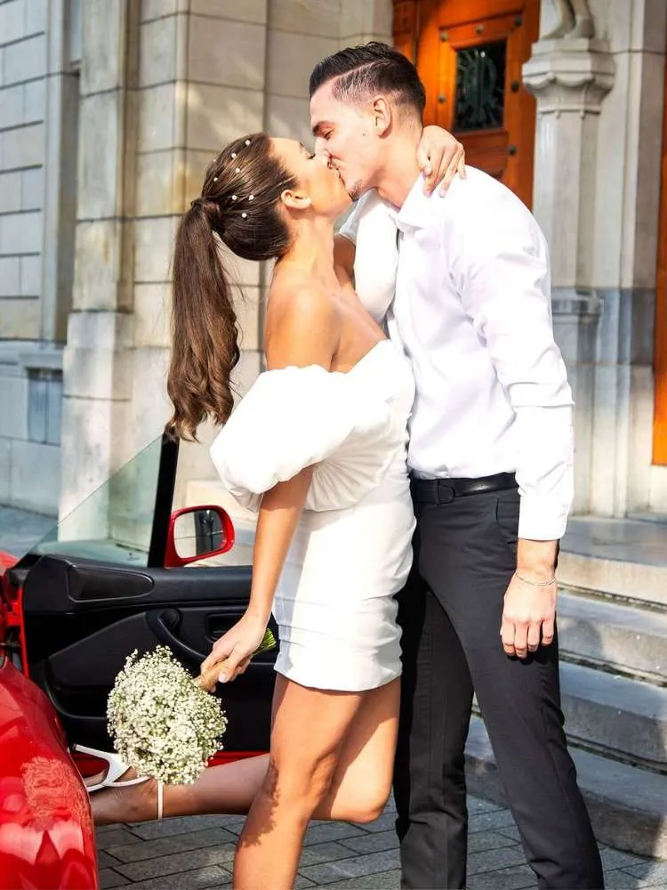 Opção de vestido de noiva para casamento civil
