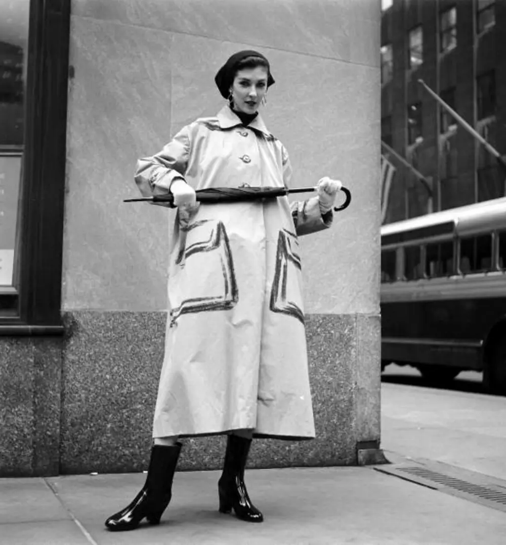 efeito-trompe-loeil-hermes-paris-1952-trench-coat
