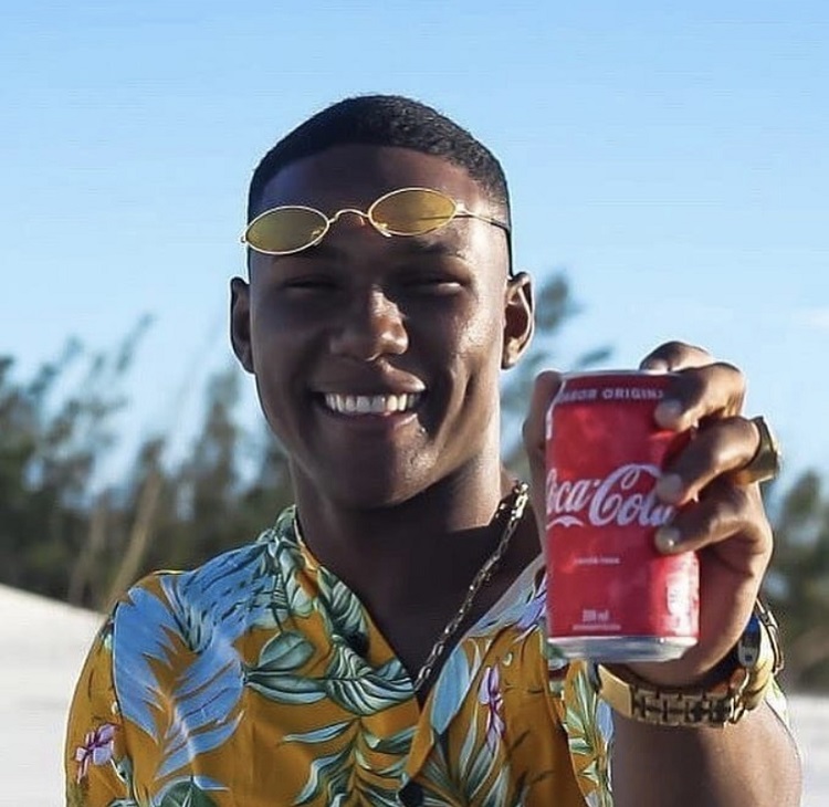 Foto de Matheus Bento: Garoto propaganda da coca-cola Foto MC Negão da BL