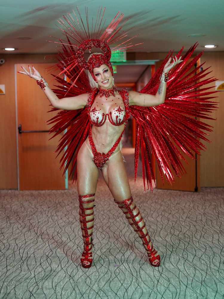 Ingrid Mantovani, Rainha de Bateria da X-9 Paulistana, fantasia do Carnaval 2023.