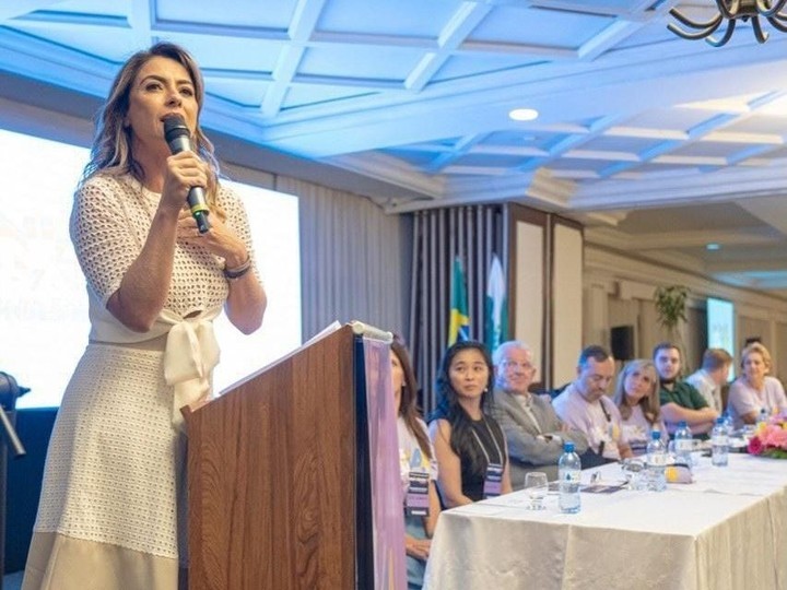 Foto da candidata à presidência nas eleições 2022 Soraya Thronicke.