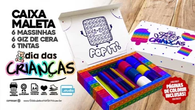 foto de caixa maleta feita de papel com massinha, giz e tintas