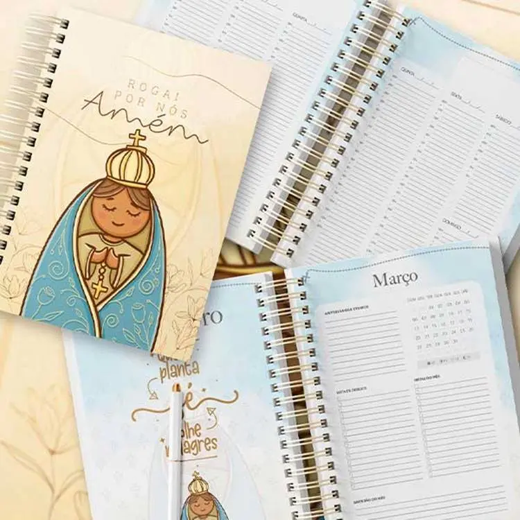Foto com planner Nossa Senhora Aparecida 2022.