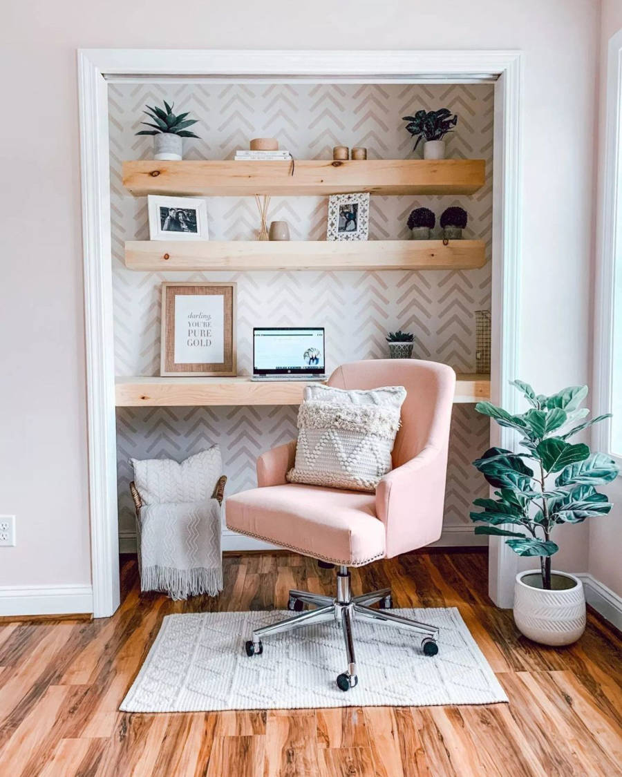 Cloffice branco e rosa.
