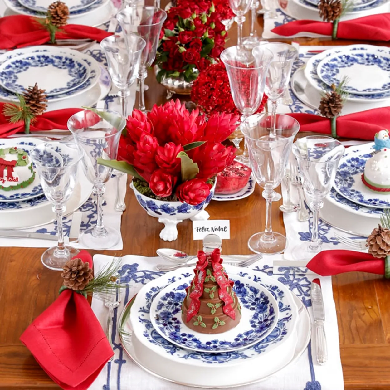 Louças para ceia de Natal.