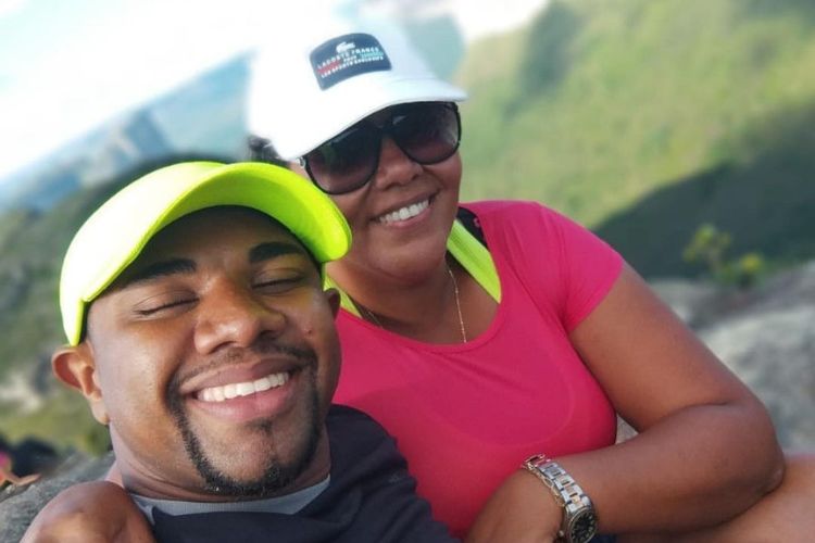 Foto de Davi com sua esposa